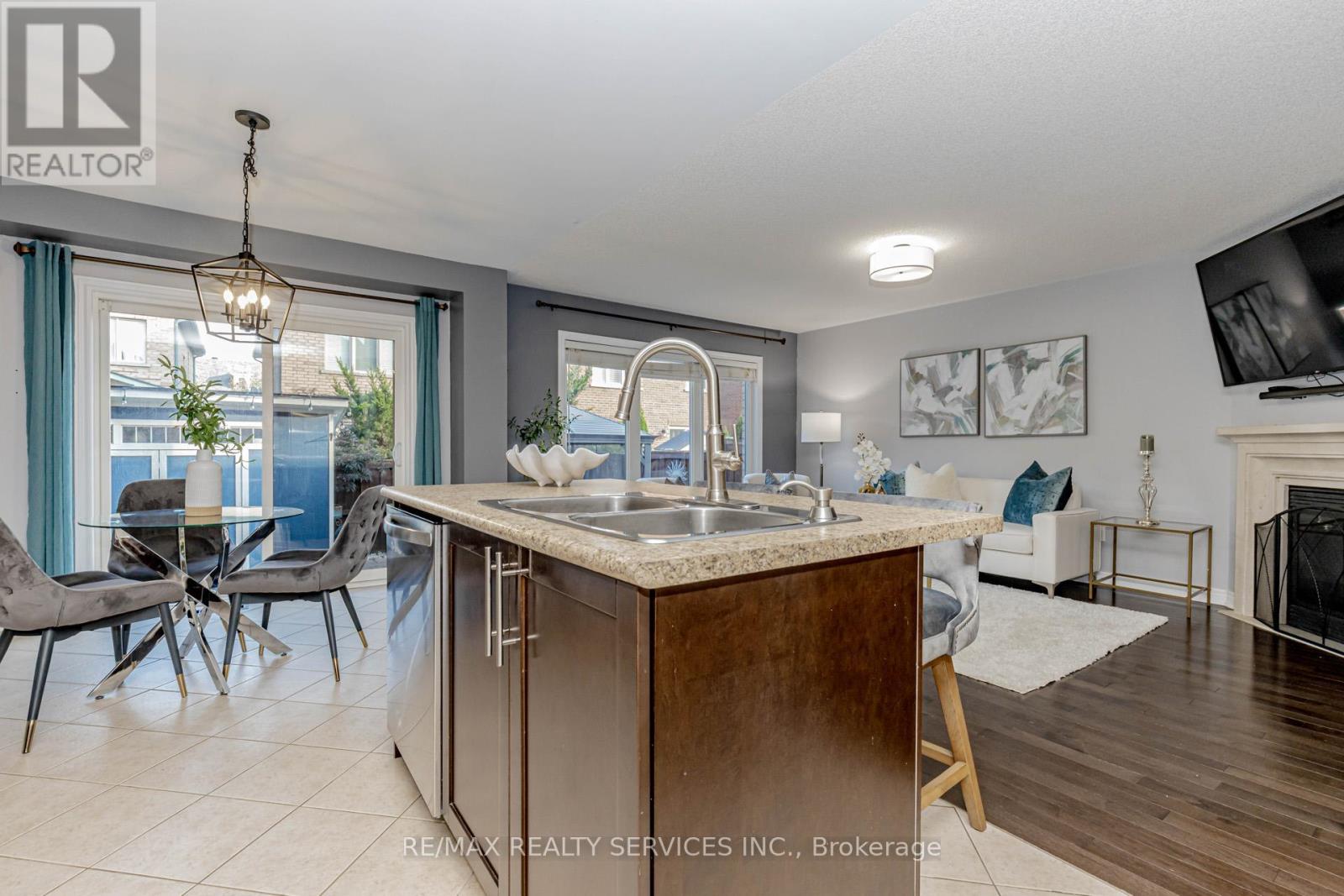 152 Weston Drive, Milton, Ontario  L9T 0V6 - Photo 19 - W12414864