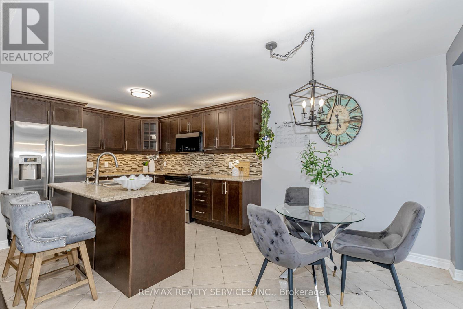 152 Weston Drive, Milton, Ontario  L9T 0V6 - Photo 21 - W12414864