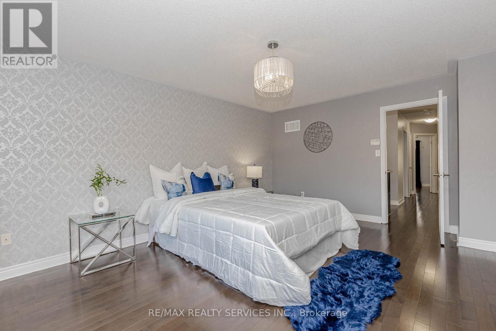 152 Weston Drive, Milton, Ontario  L9T 0V6 - Photo 26 - W12414864