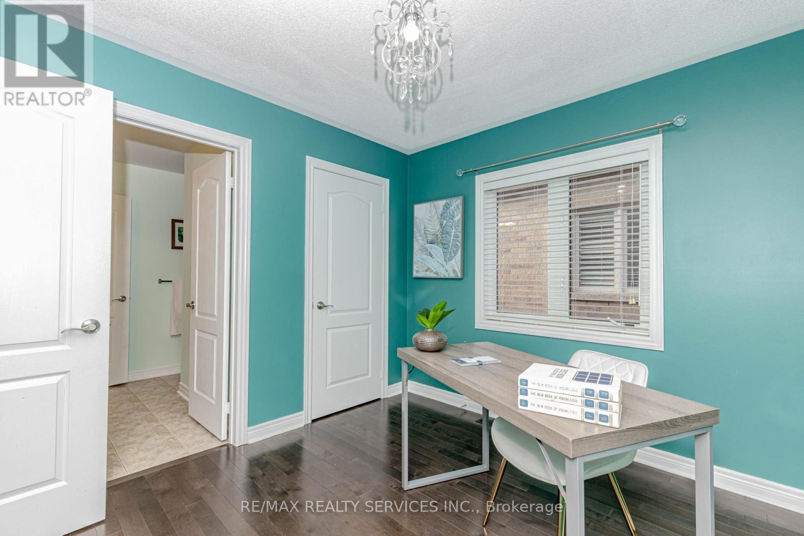 152 Weston Drive, Milton, Ontario  L9T 0V6 - Photo 33 - W12414864