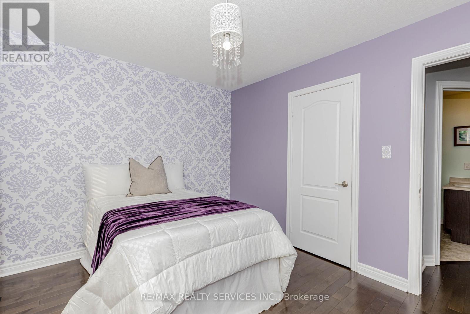 152 Weston Drive, Milton, Ontario  L9T 0V6 - Photo 38 - W12414864