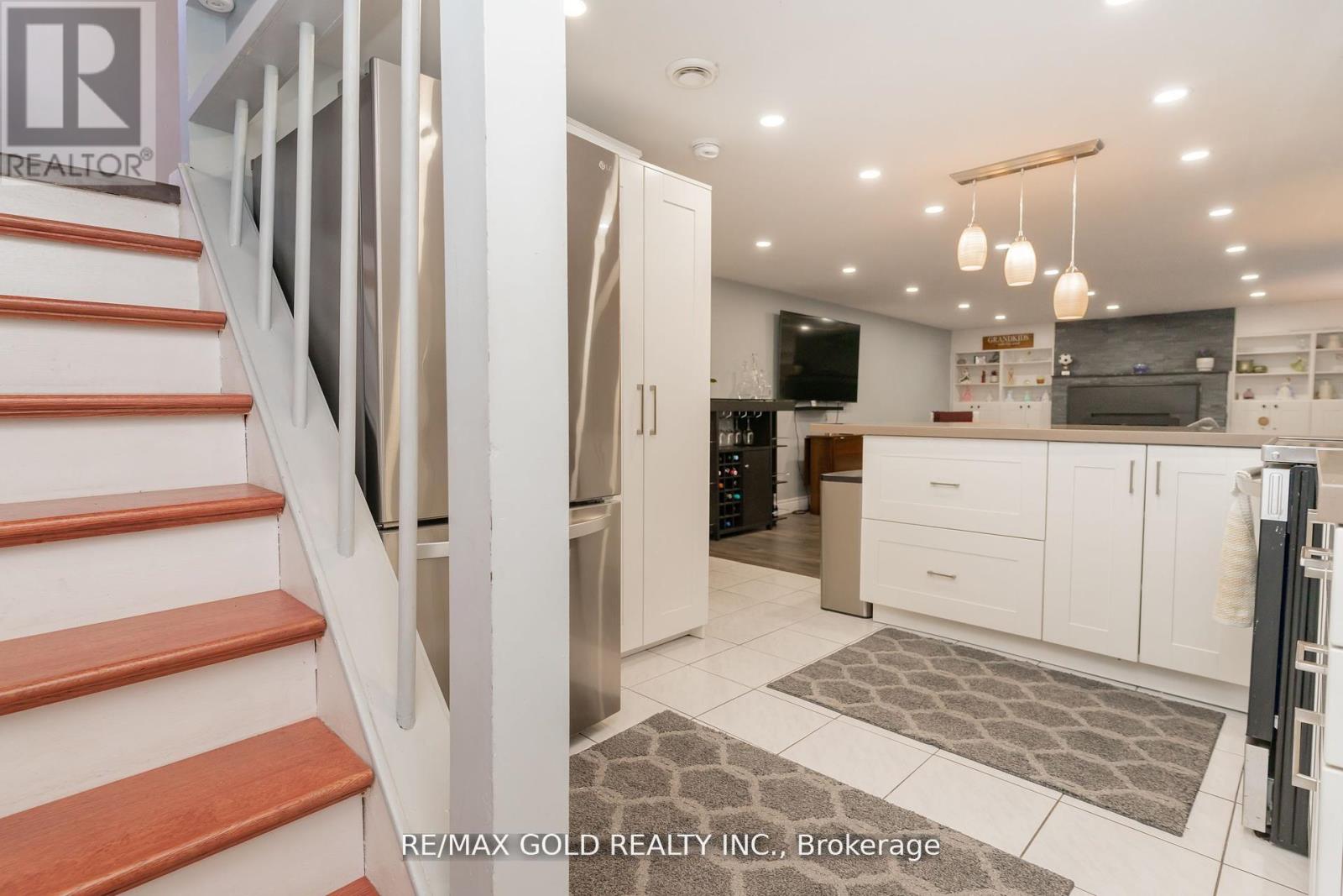 9 Ashwood Crescent, Brampton, Ontario  L6T 1M1 - Photo 25 - W12414892