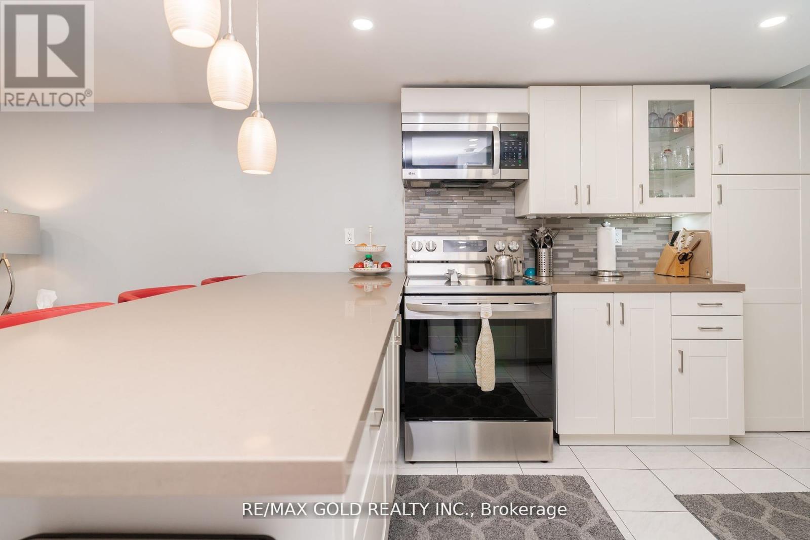 9 Ashwood Crescent, Brampton, Ontario  L6T 1M1 - Photo 27 - W12414892