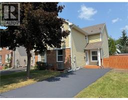 15 BANBURY Road, Brantford, Ontario