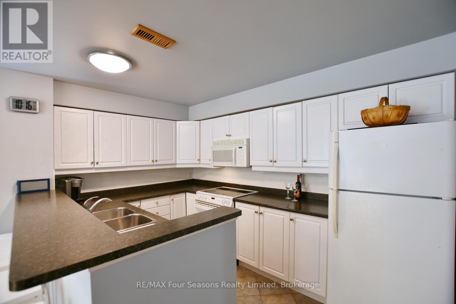 3005 - 750 Johnston Park Avenue, Collingwood, Ontario  L9Y 5C7 - Photo 15 - S12414939