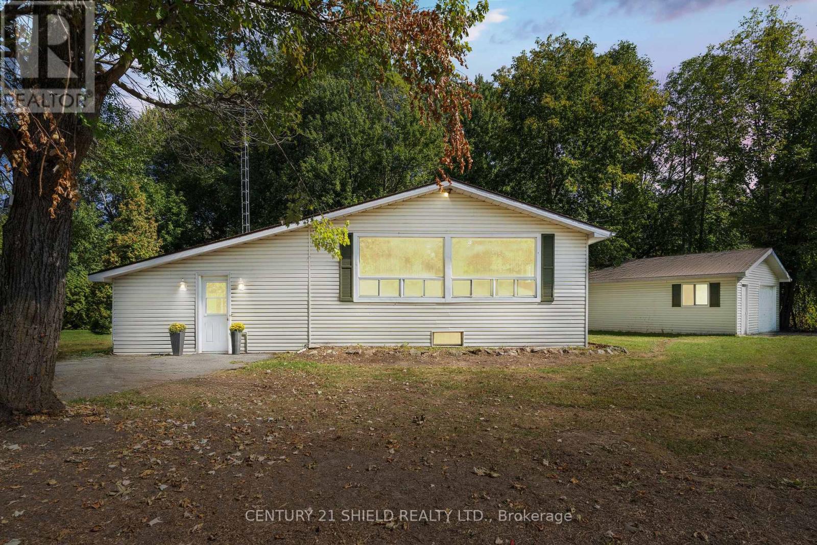 6261 - 911 - 6259 67th Avenue, South Glengarry, Ontario  K0C 1N0 - Photo 4 - X12413758