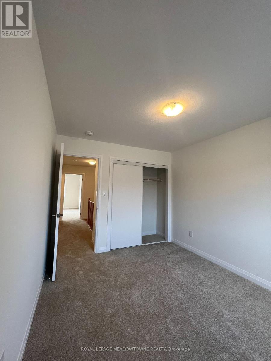 35 Lonsdale Road, Haldimand, Ontario  N3W 0J4 - Photo 15 - X12414737