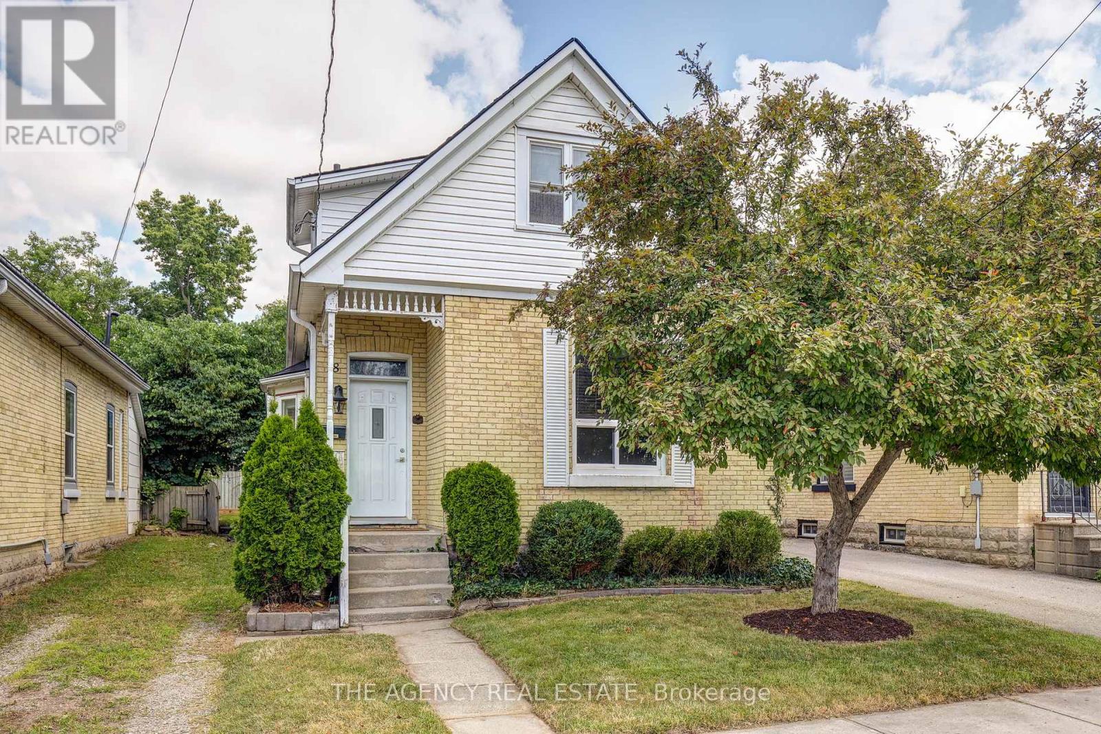18 May Street, London East, Ontario  N5Z 1C5 - Photo 2 - X12414810