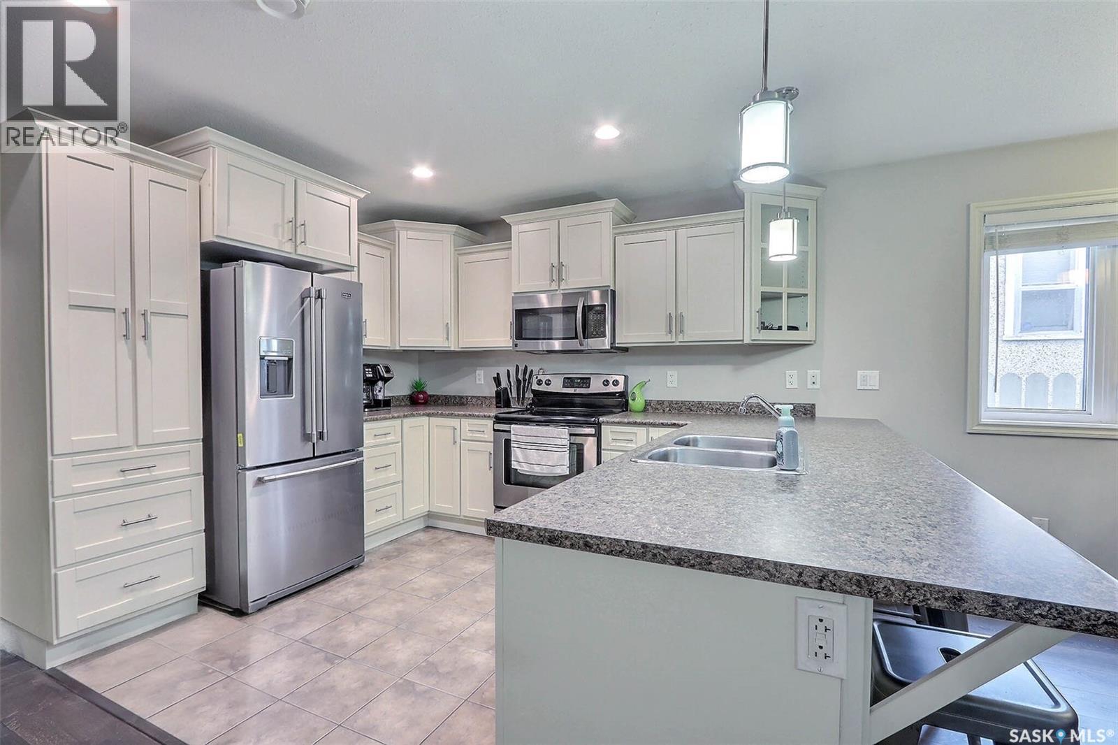 557 9th Street E, Prince Albert, Saskatchewan  S6V 0Y4 - Photo 6 - SK018610