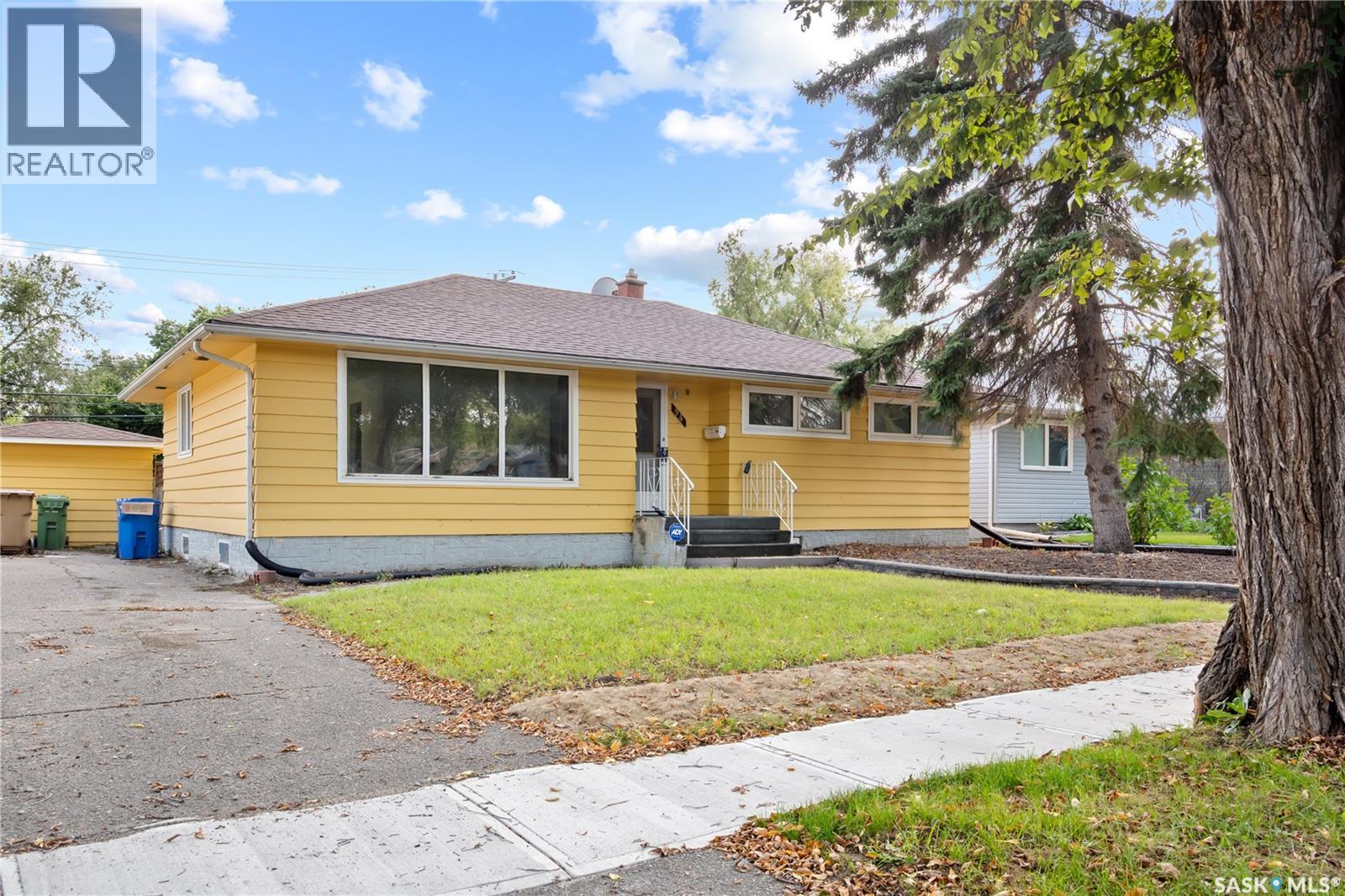 94 Dunning Crescent, Regina, Saskatchewan  S4S 3W1 - Photo 2 - SK018520