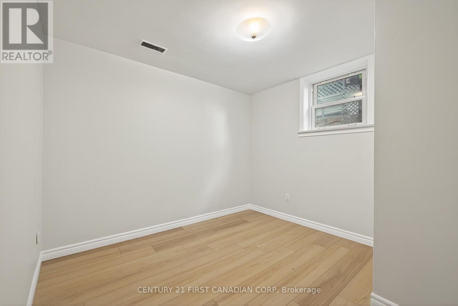 454 Salisbury Street, London East, Ontario  N5Y 3B2 - Photo 35 - X12414906