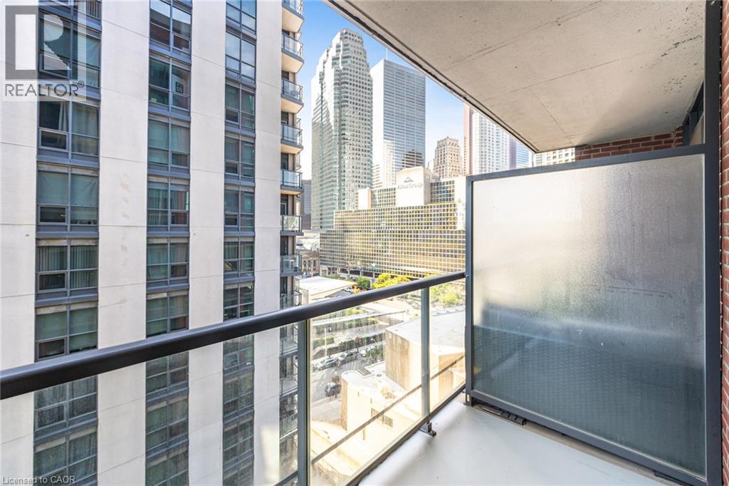 38 The Esplanade Unit# 1003, Toronto, Ontario  M5E 1A5 - Photo 20 - 40771707