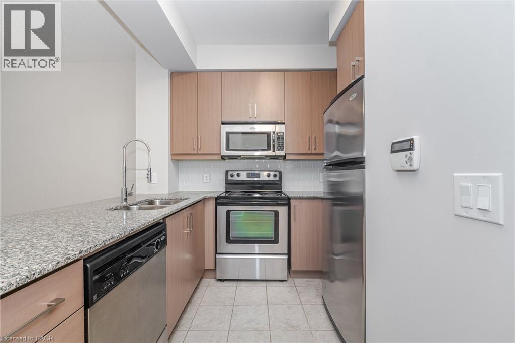 38 The Esplanade Unit# 1003, Toronto, Ontario  M5E 1A5 - Photo 6 - 40771707