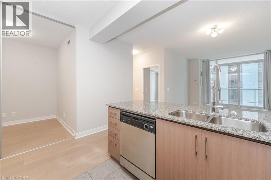 38 The Esplanade Unit# 1003, Toronto, Ontario  M5E 1A5 - Photo 7 - 40771707