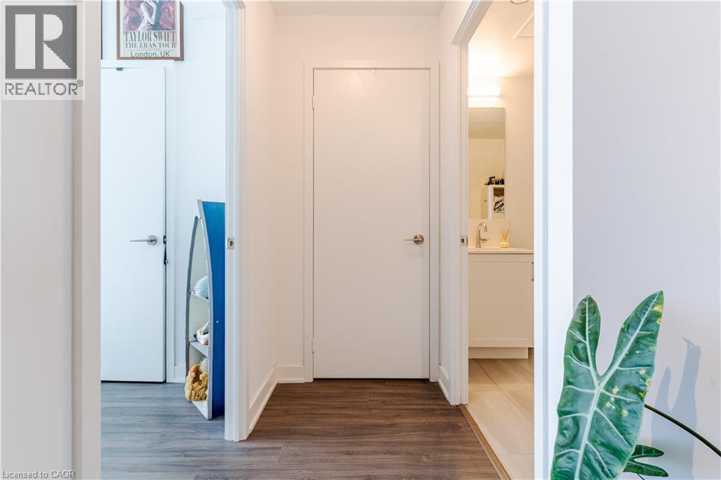 681 Yonge Street Unit# 409, Barrie, Ontario  L4N 4E8 - Photo 3 - 40771670
