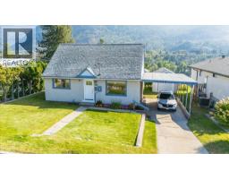 3317 3RD Avenue, castlegar, British Columbia