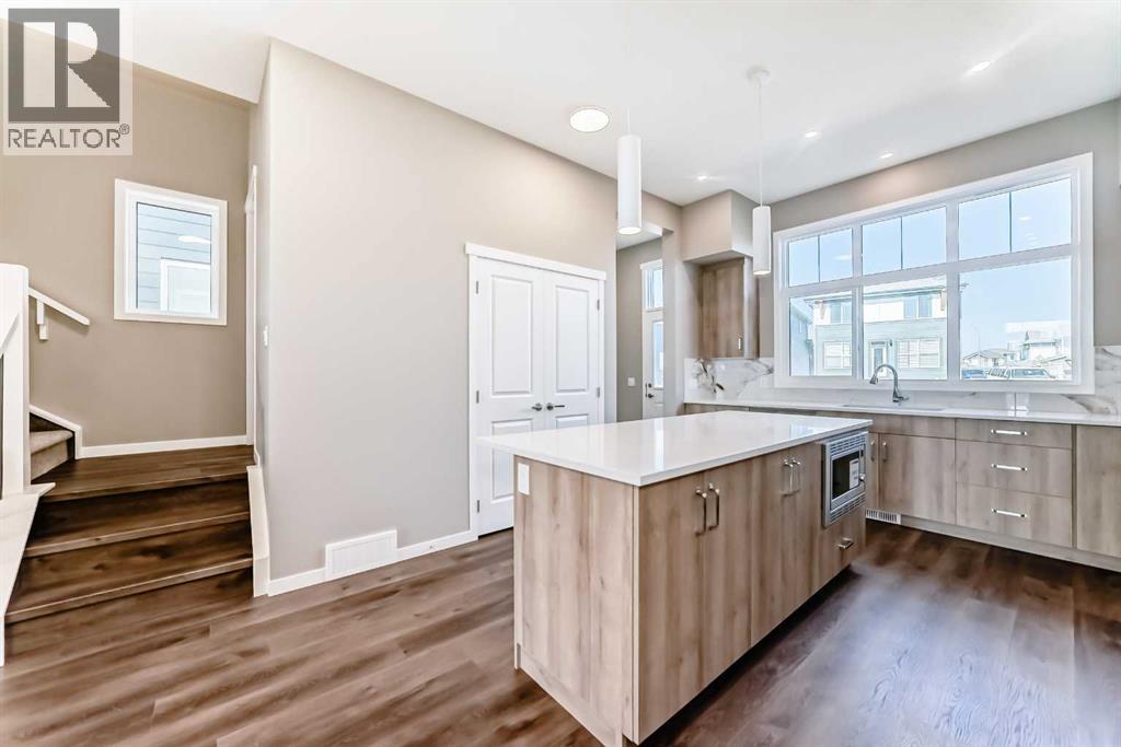 1130 Mahogany Boulevard Se, Calgary, Alberta  T3M 2T9 - Photo 5 - A2238905