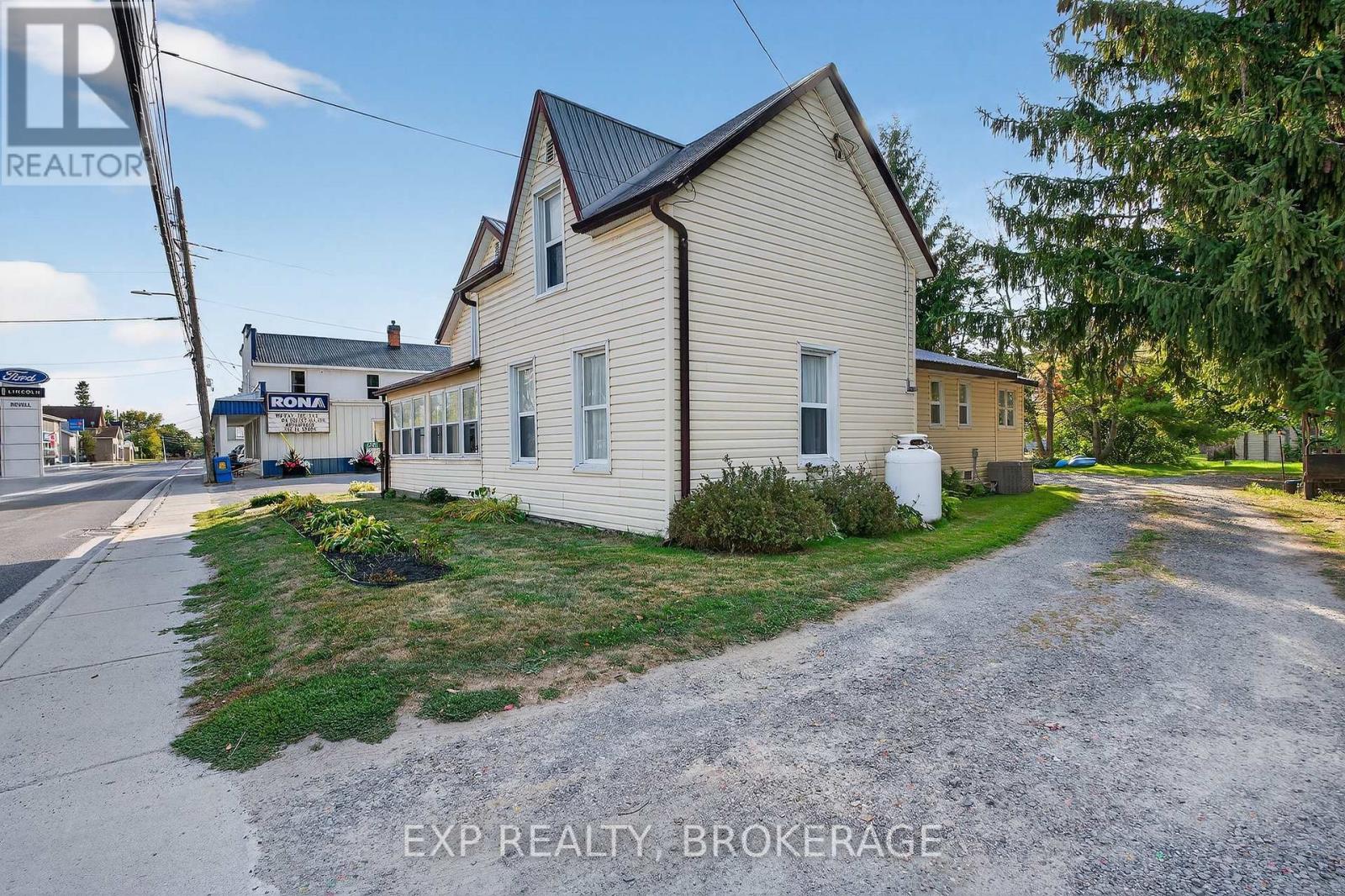 6745 Road 38, Frontenac, Ontario  K0H 0B8 - Photo 3 - X12415023