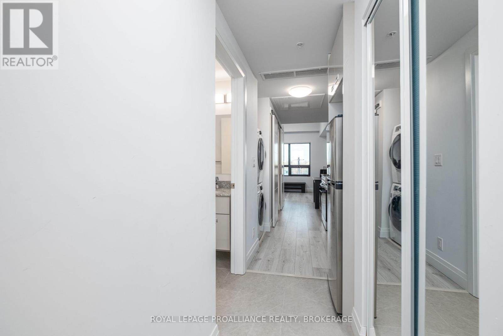415 - 652 Princess Street, Kingston, Ontario  K7L 1E5 - Photo 2 - X12415056