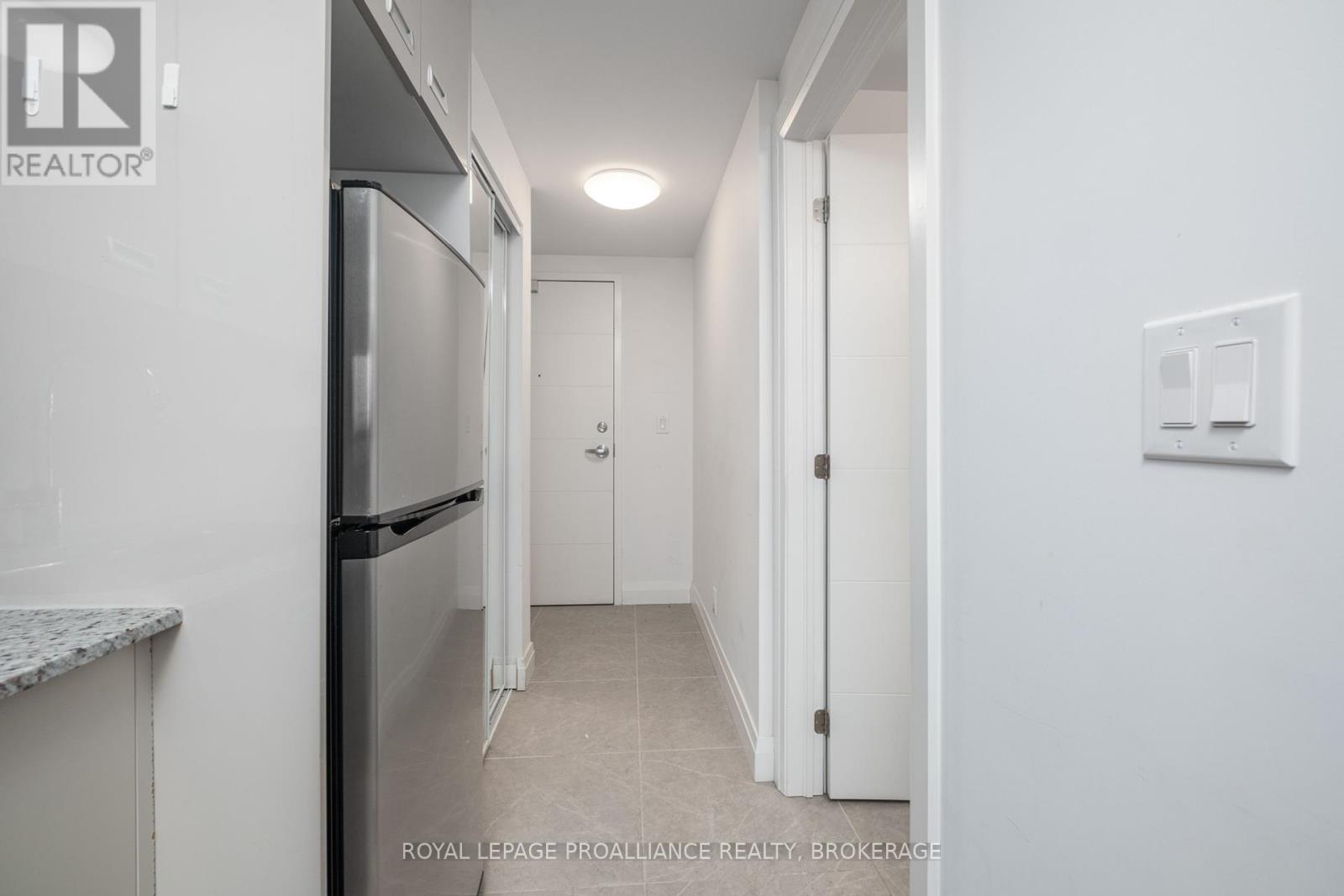 415 - 652 Princess Street, Kingston, Ontario  K7L 1E5 - Photo 3 - X12415056