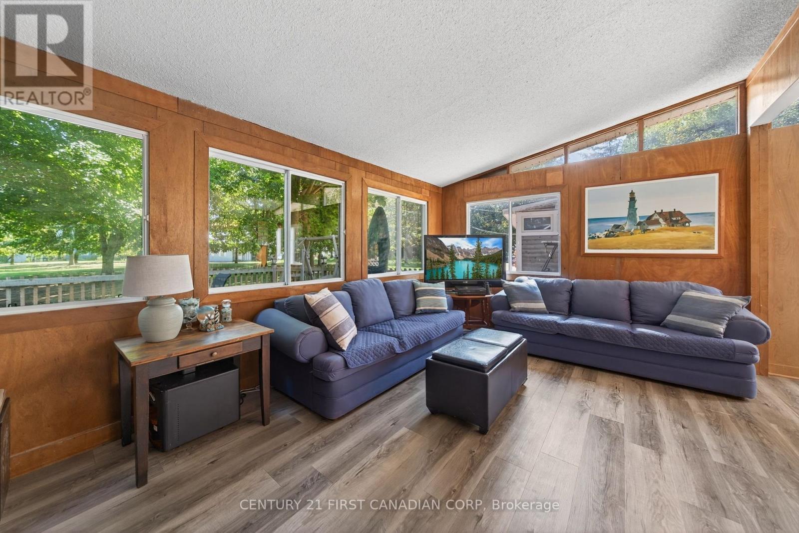 4 - 49075 Dexter Line, Malahide, Ontario  N5H 2R2 - Photo 5 - X12415074