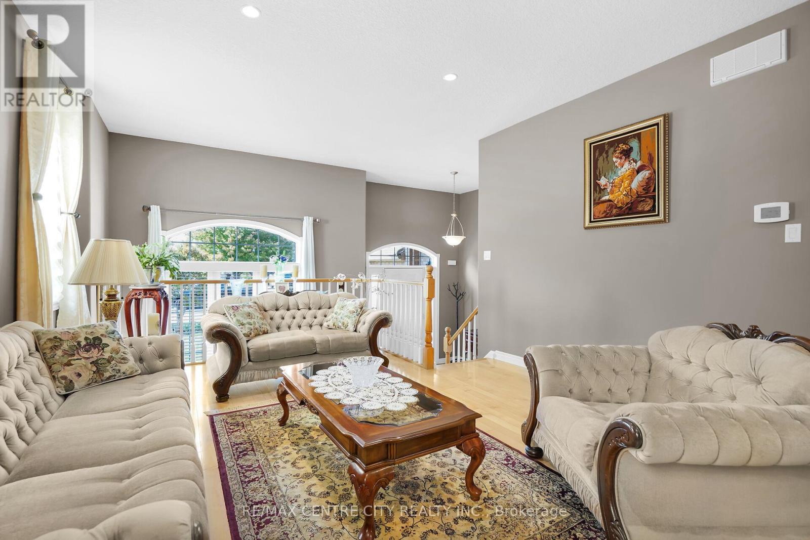 9 Willard Crescent, Middlesex Centre, Ontario  N0L 1R0 - Photo 10 - X12415100