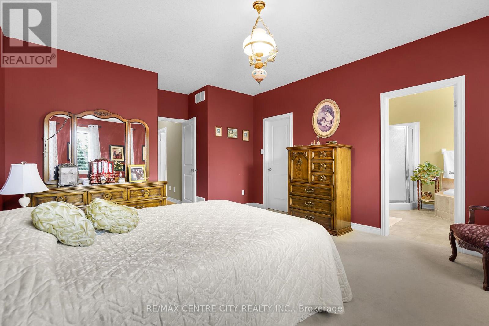 9 Willard Crescent, Middlesex Centre, Ontario  N0L 1R0 - Photo 23 - X12415100