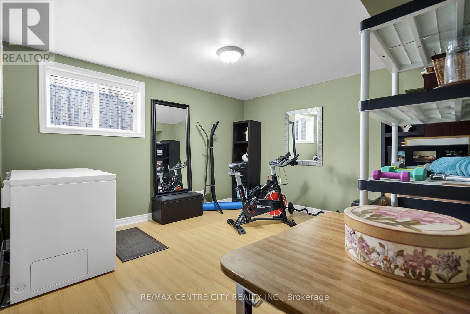 9 Willard Crescent, Middlesex Centre, Ontario  N0L 1R0 - Photo 37 - X12415100