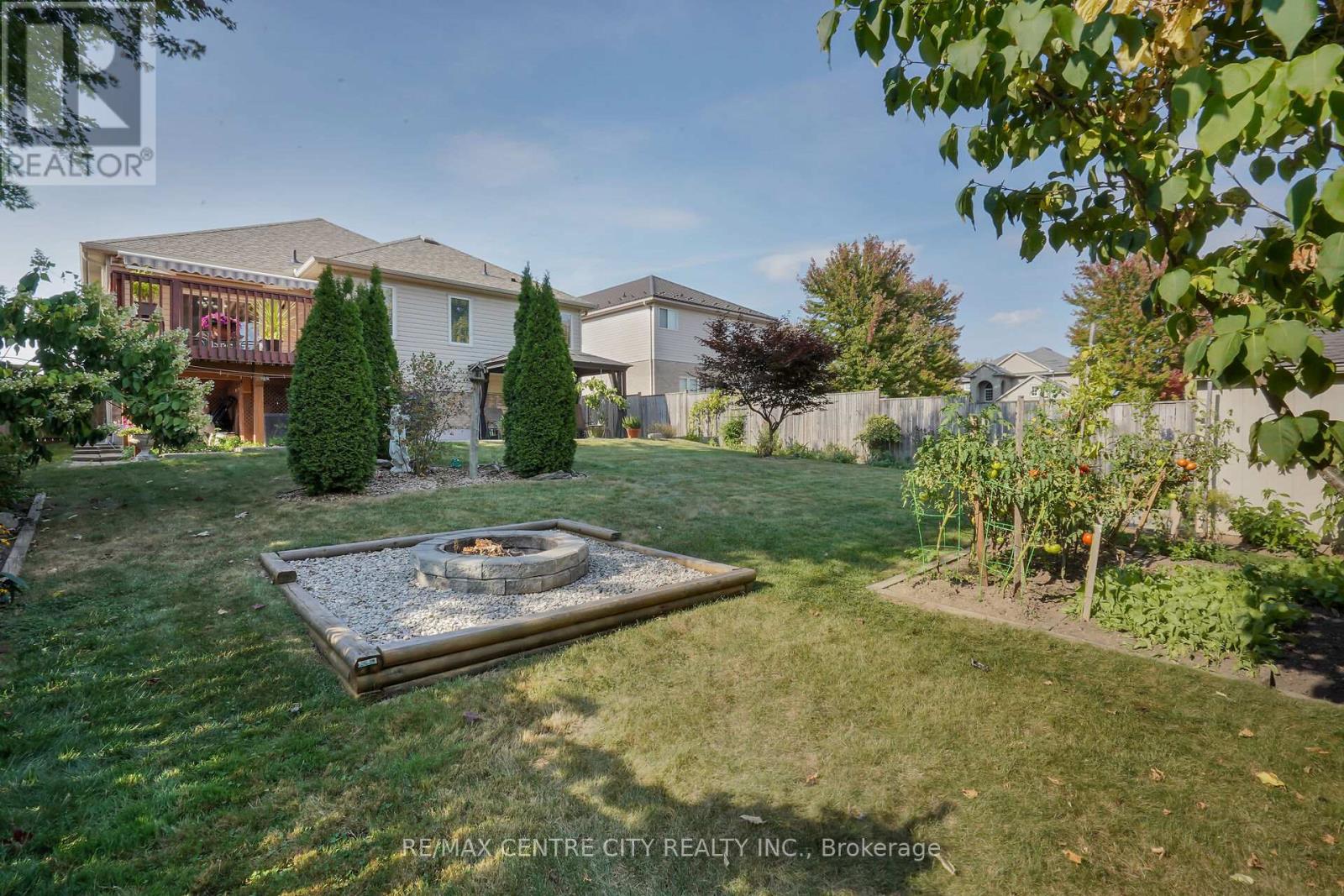 9 Willard Crescent, Middlesex Centre, Ontario  N0L 1R0 - Photo 44 - X12415100