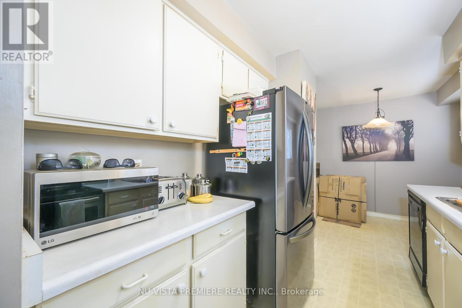 195 Banbury Road, London South, Ontario  N5Z 4M1 - Photo 11 - X12415121
