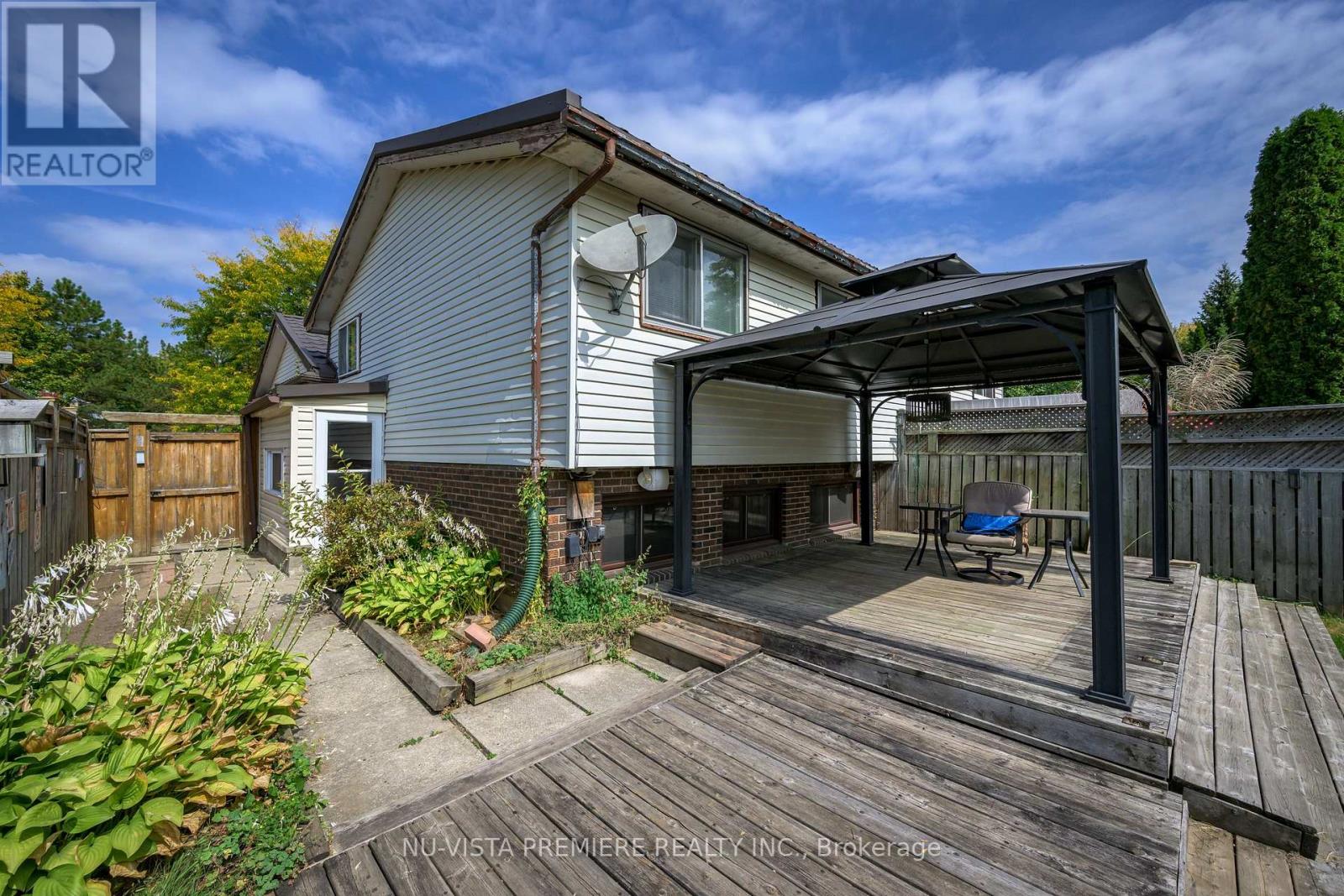 195 Banbury Road, London South, Ontario  N5Z 4M1 - Photo 2 - X12415121