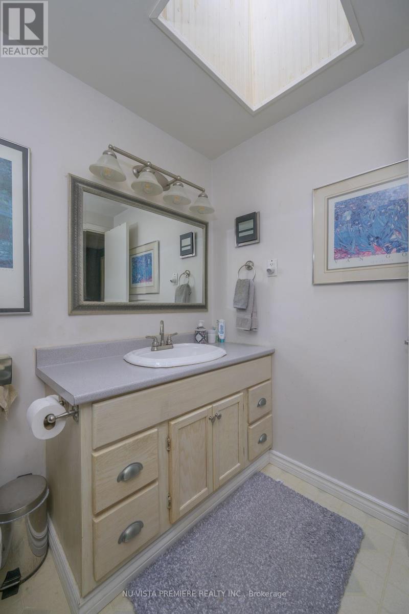 195 Banbury Road, London South, Ontario  N5Z 4M1 - Photo 23 - X12415121