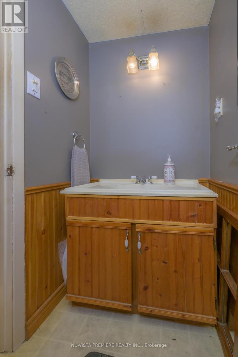 195 Banbury Road, London South, Ontario  N5Z 4M1 - Photo 27 - X12415121