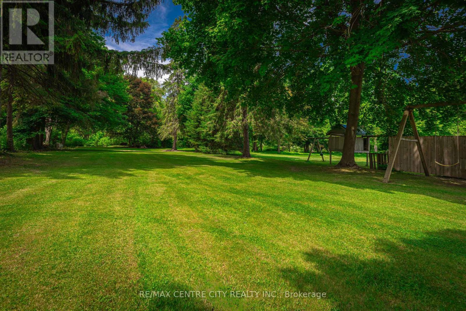 15 Sunset Drive, St. Thomas, Ontario  N5P 2J5 - Photo 31 - X12415123