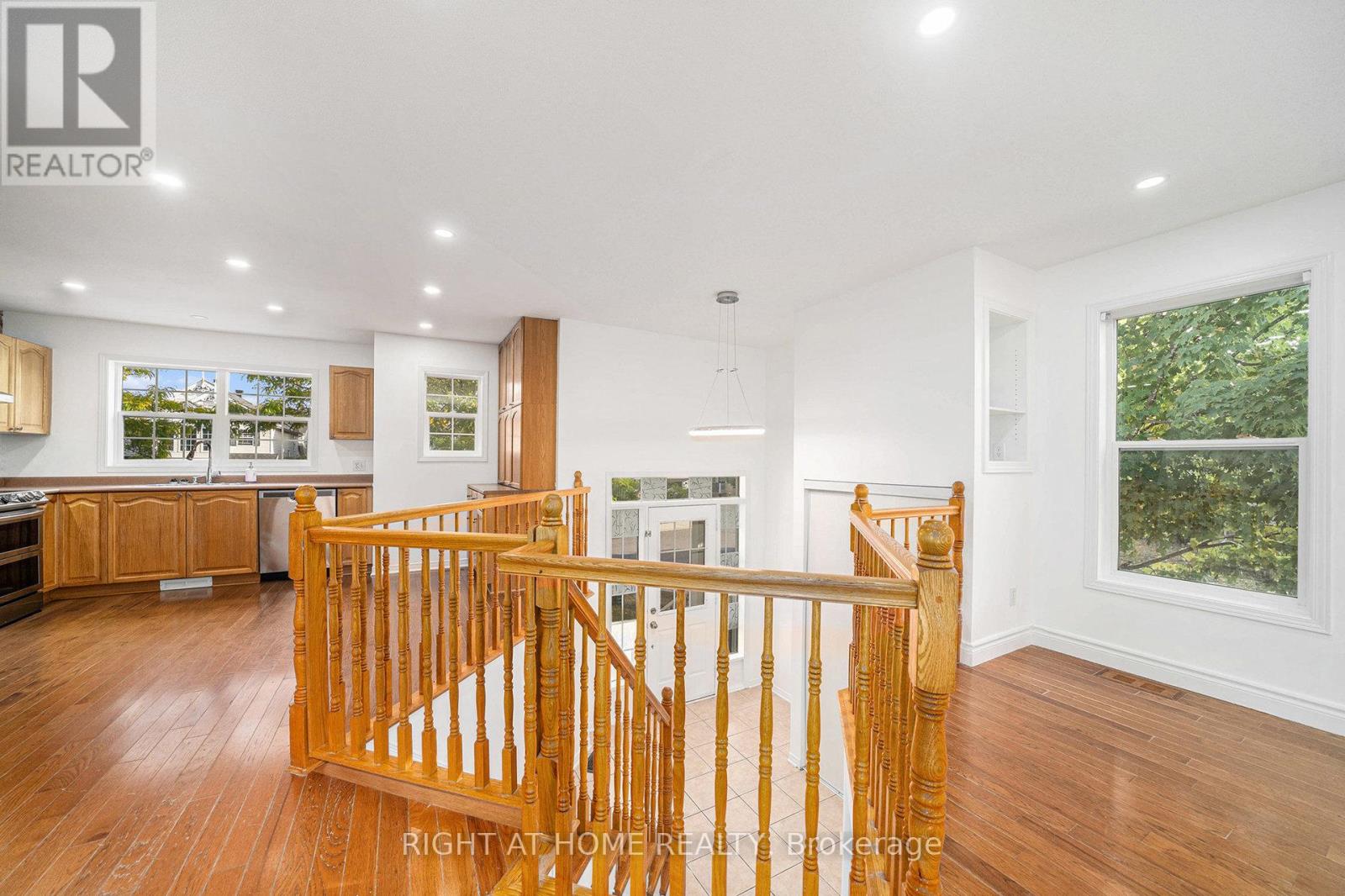 116 Calaveras Avenue, Ottawa, Ontario  K2J 4Z7 - Photo 11 - X12415005