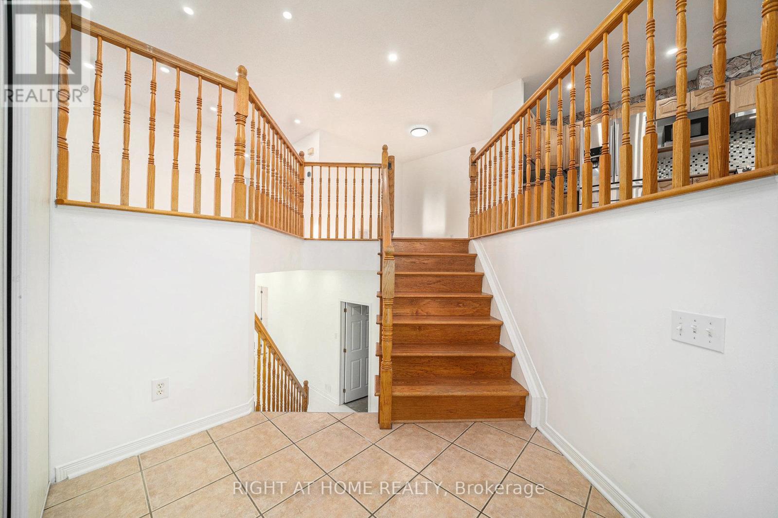 116 Calaveras Avenue, Ottawa, Ontario  K2J 4Z7 - Photo 5 - X12415005
