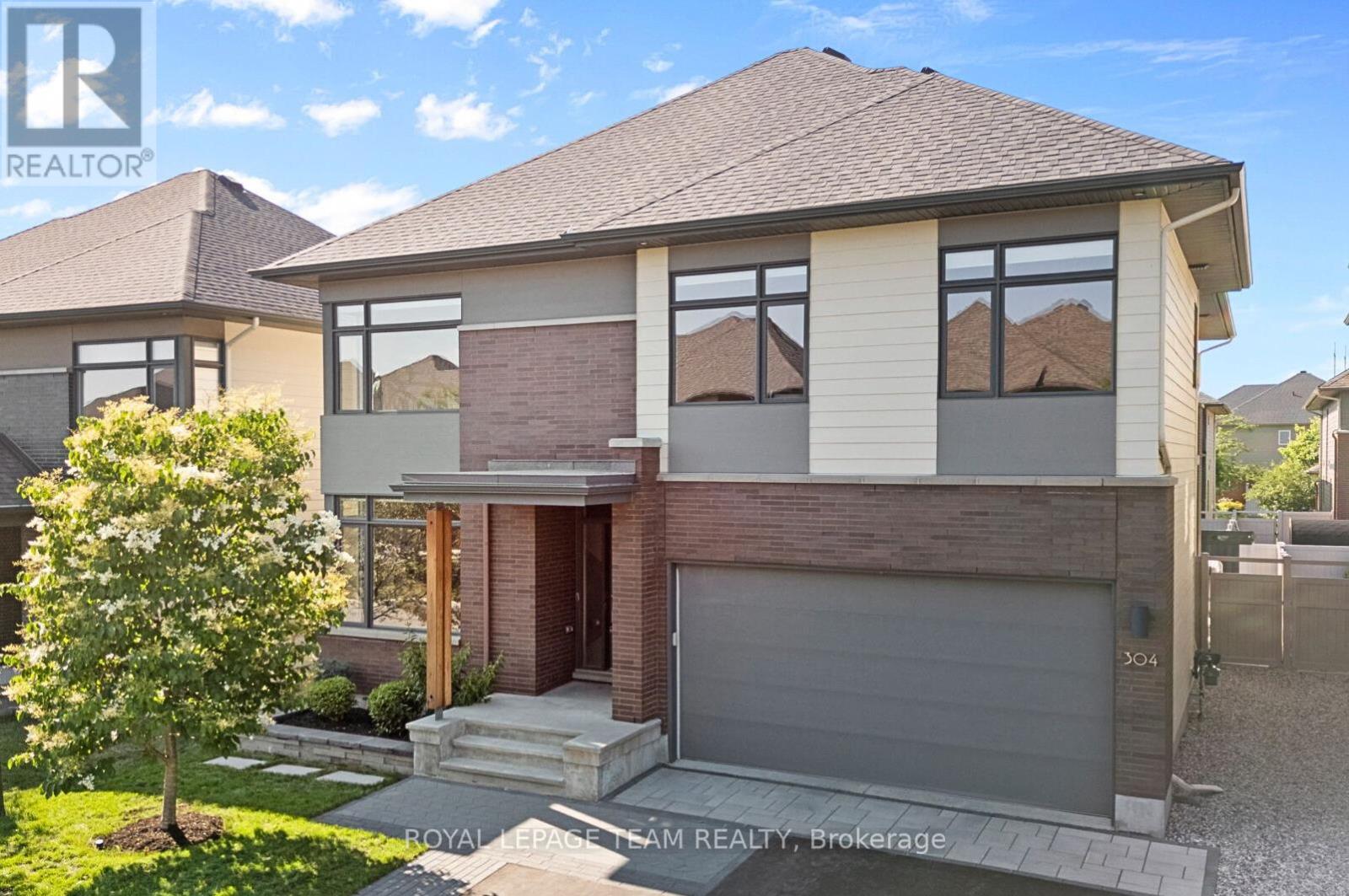 304 Long Acres Street, Ottawa, Ontario  K2M 0H1 - Photo 2 - X12415027
