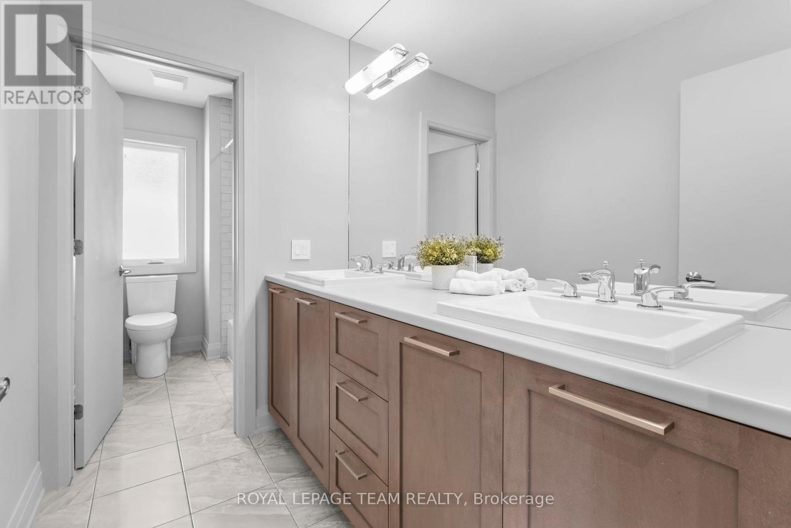 304 Long Acres Street, Ottawa, Ontario  K2M 0H1 - Photo 39 - X12415027