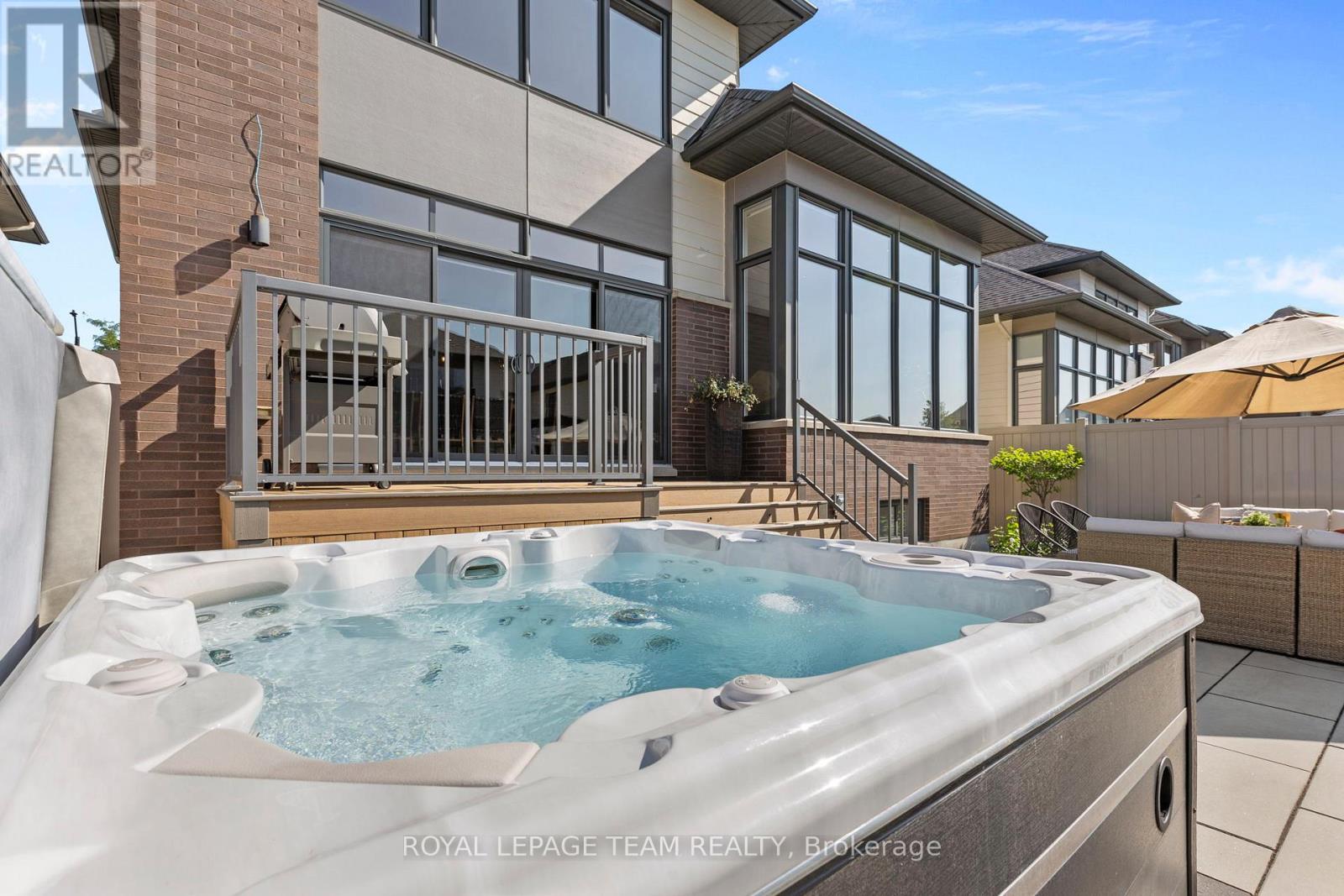 304 Long Acres Street, Ottawa, Ontario  K2M 0H1 - Photo 47 - X12415027