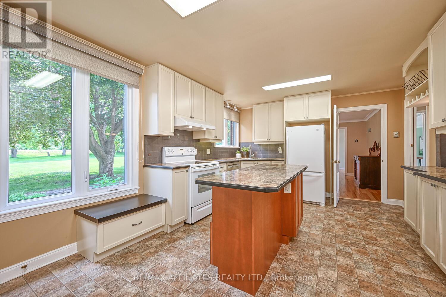 2995 43 Road, Montague, Ontario  K7A 5B8 - Photo 14 - X12415087