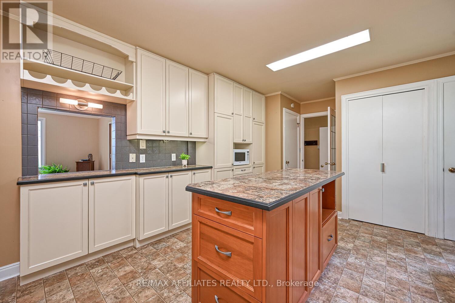 2995 43 Road, Montague, Ontario  K7A 5B8 - Photo 17 - X12415087