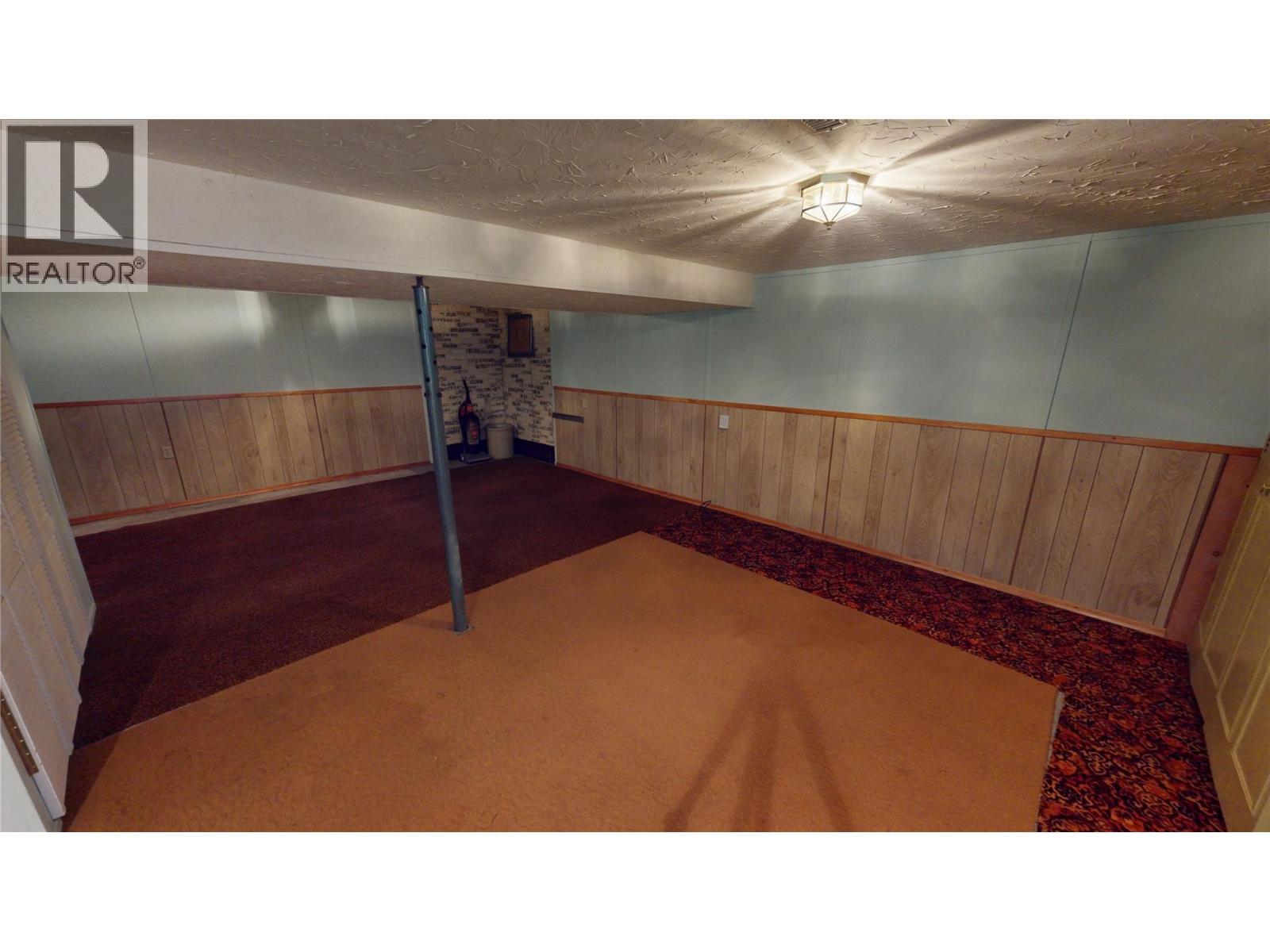420 12th Avenue S, Cranbrook, British Columbia  V1C 2S7 - Photo 21 - 10363356