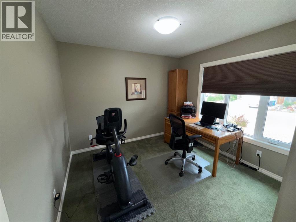 565 Edinburgh Road W, Lethbridge, Alberta  T1J 4E2 - Photo 13 - A2242232