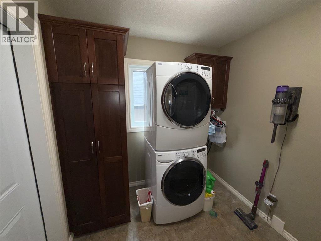 565 Edinburgh Road W, Lethbridge, Alberta  T1J 4E2 - Photo 14 - A2242232