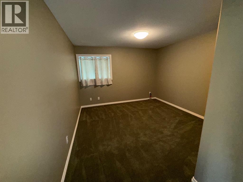 565 Edinburgh Road W, Lethbridge, Alberta  T1J 4E2 - Photo 17 - A2242232