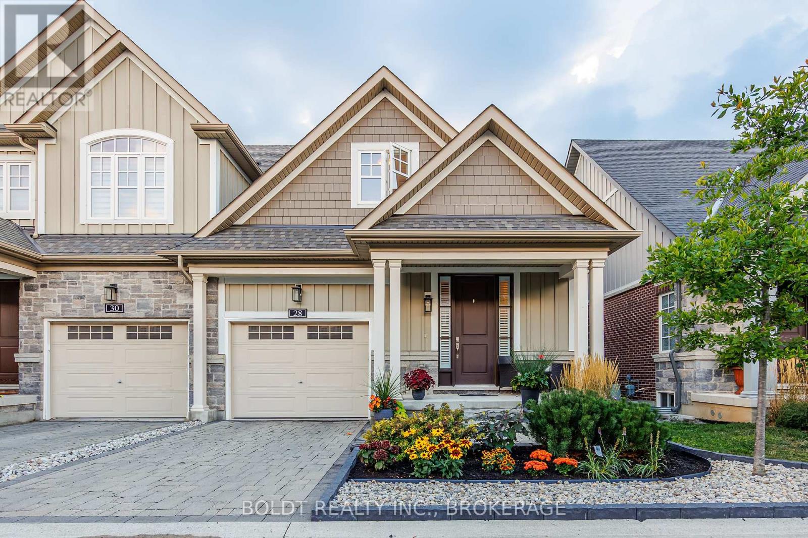 28 WINDSOR CIRCLE, Niagara-on-the-Lake, Ontario