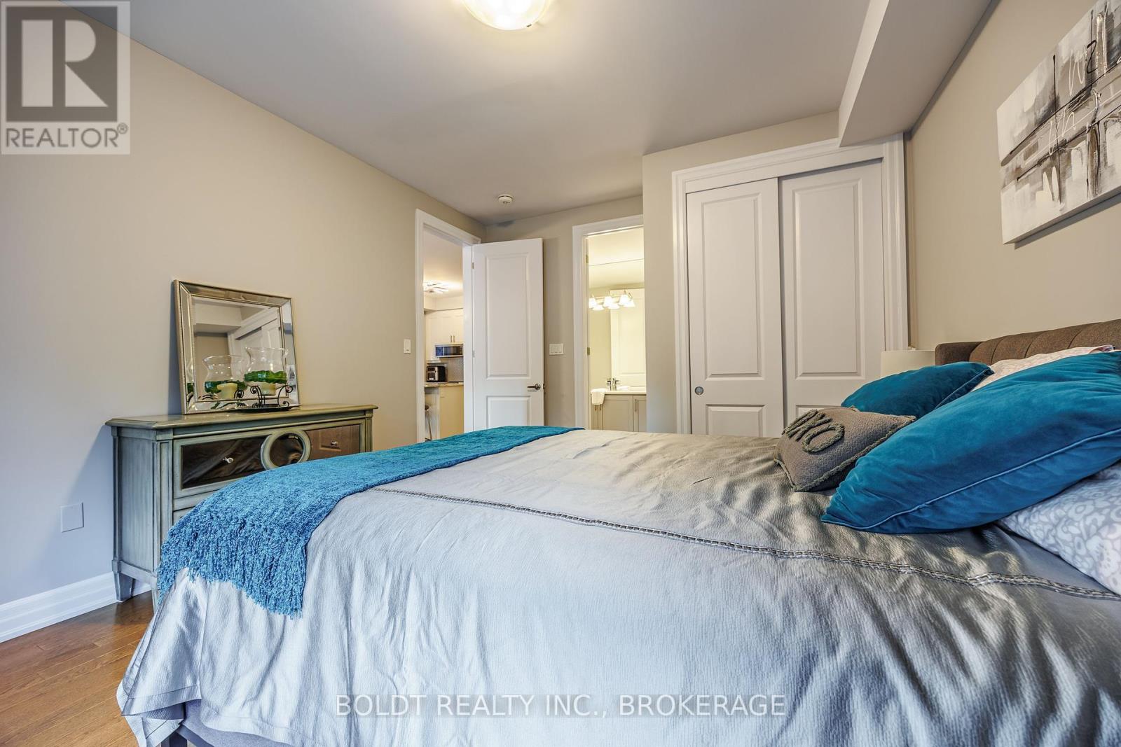 28 Windsor Circle, Niagara-On-The-Lake, Ontario  L0S 1J0 - Photo 12 - X12415015