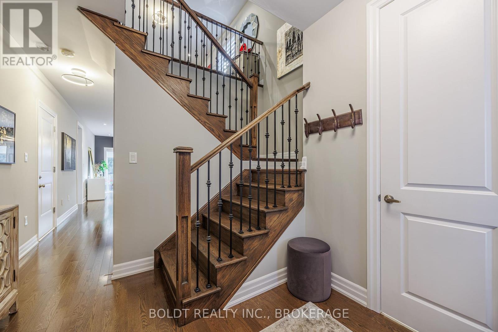 28 Windsor Circle, Niagara-On-The-Lake, Ontario  L0S 1J0 - Photo 15 - X12415015