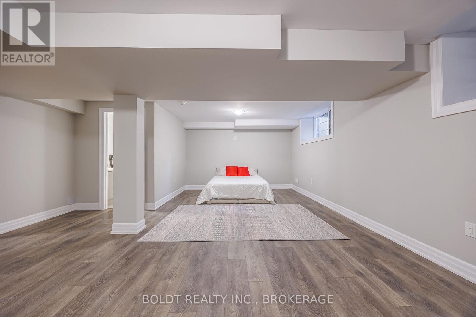 28 Windsor Circle, Niagara-On-The-Lake, Ontario  L0S 1J0 - Photo 22 - X12415015