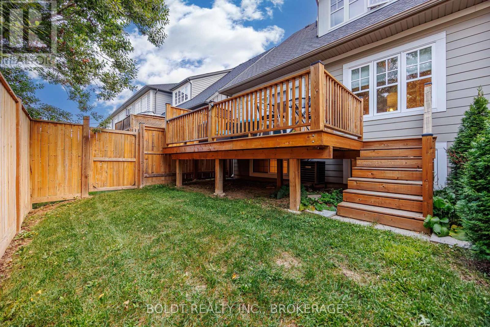 28 Windsor Circle, Niagara-On-The-Lake, Ontario  L0S 1J0 - Photo 27 - X12415015